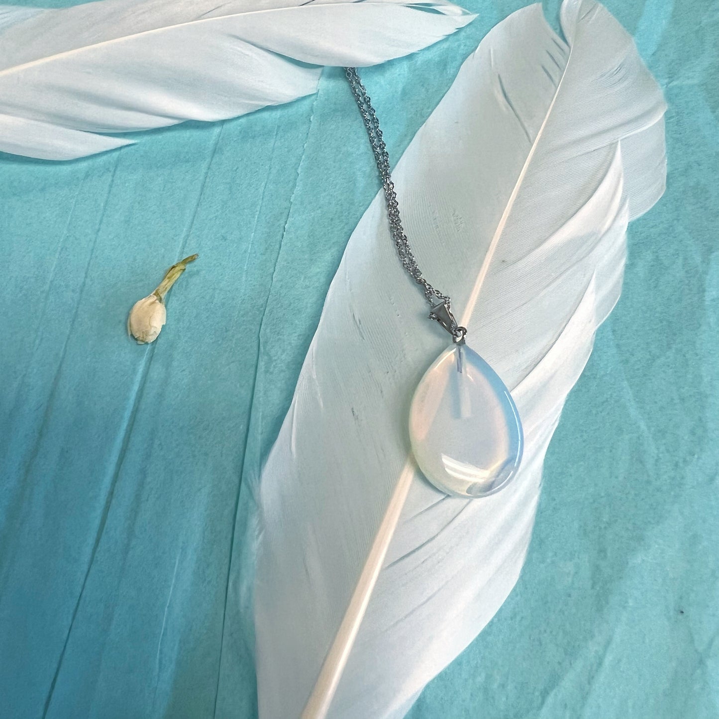 Teardrop Gemstone Necklace