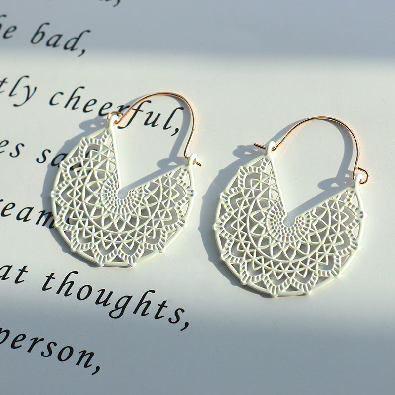 Floral Mandala Hippie earrings - White