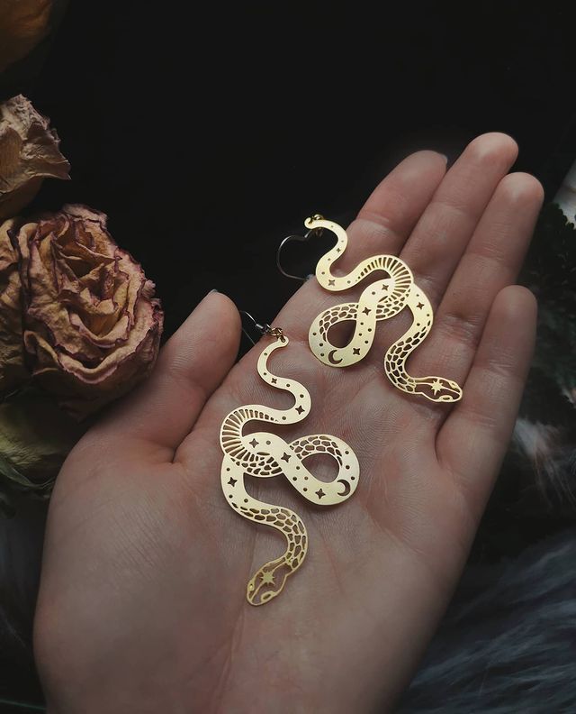 Snake Slithering Earrings Gold